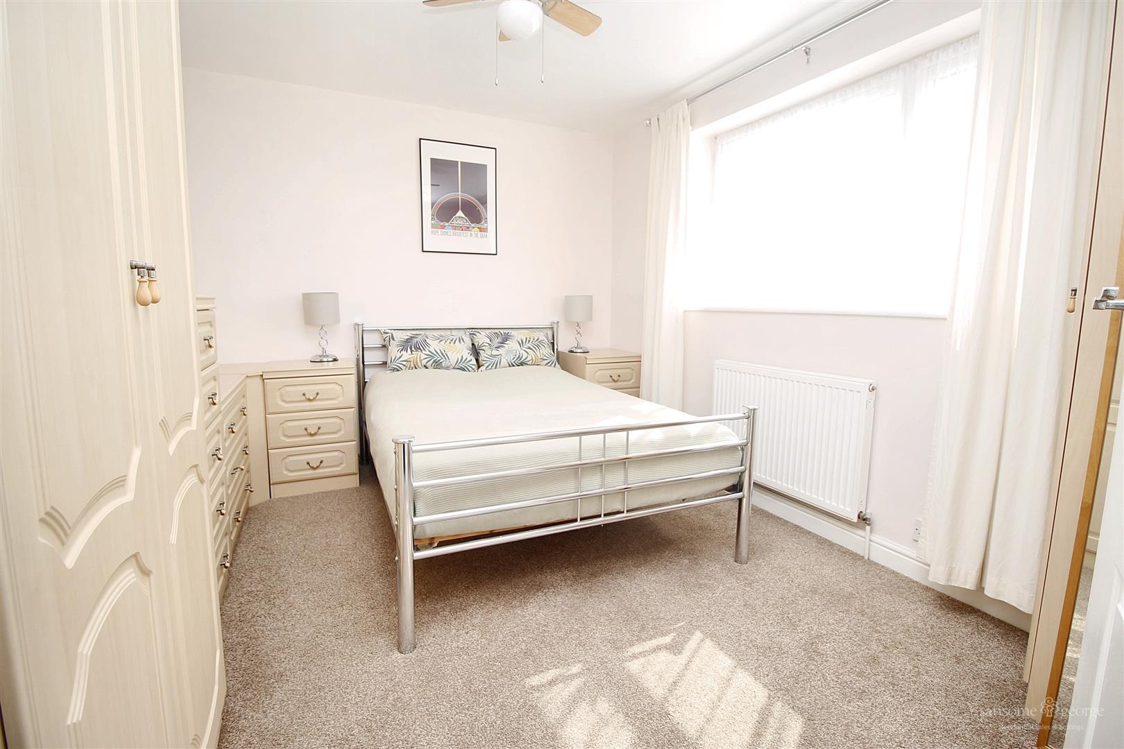 Walmer Close, Tilehurst, Reading